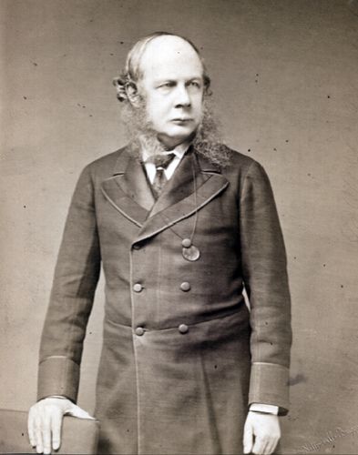Sir Henry James Sumner Maine